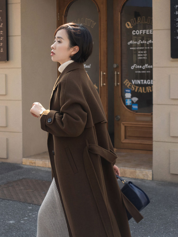 半身裙|不管二十岁还是四十岁，穿大衣谨记基础款最美，时髦保暖又显瘦