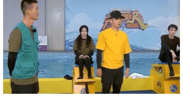 秦霄贤跑男过后，后劲十足，白鹿直言看相声都不用花钱了