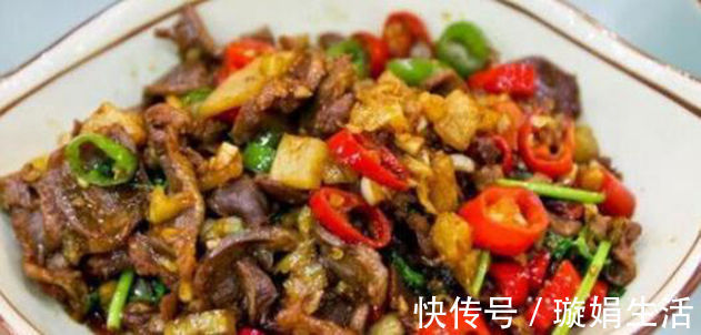 清蒸|美食推荐：清蒸黄花鱼，家常炒鸡杂，肉末炒三丁，木耳炒鸡蛋