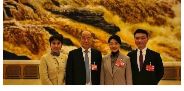 央视主持人康辉在文代会上的发言,直接指出新闻节目发展方向