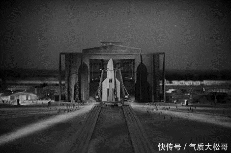 火箭发射为何要倒计时？点火后火箭为何没有立刻起飞？