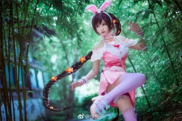 cospl《斗罗大陆》Cosplay神还原，这样的小舞姐你喜欢吗？