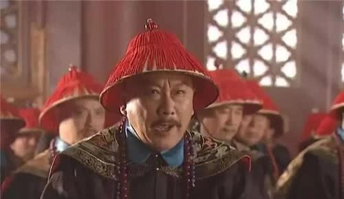 明珠|康熙早期的两名宠臣，明珠为啥可以善终，索额图却被囚禁至死