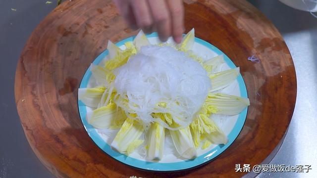  蒜蓉|家庭版蒜蓉粉丝娃娃菜，粉丝和蒜蓉的完美搭配，超美味