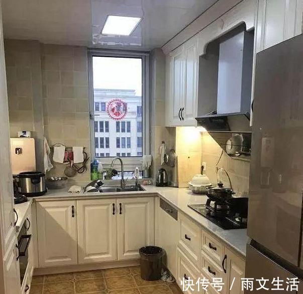 装修|败家老婆装修140㎡新房,光柜门都装了快100扇,邻居笑她人傻钱多