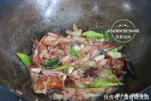 牛盘肠|豆腐和此食材真是天生一对,炖着吃最香,每次炖一锅,汤都不剩