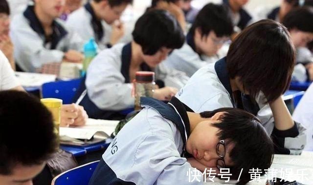 家长|孩子被罚抄“22页”,熬夜到凌晨,第2天父亲做了一个大胆决定