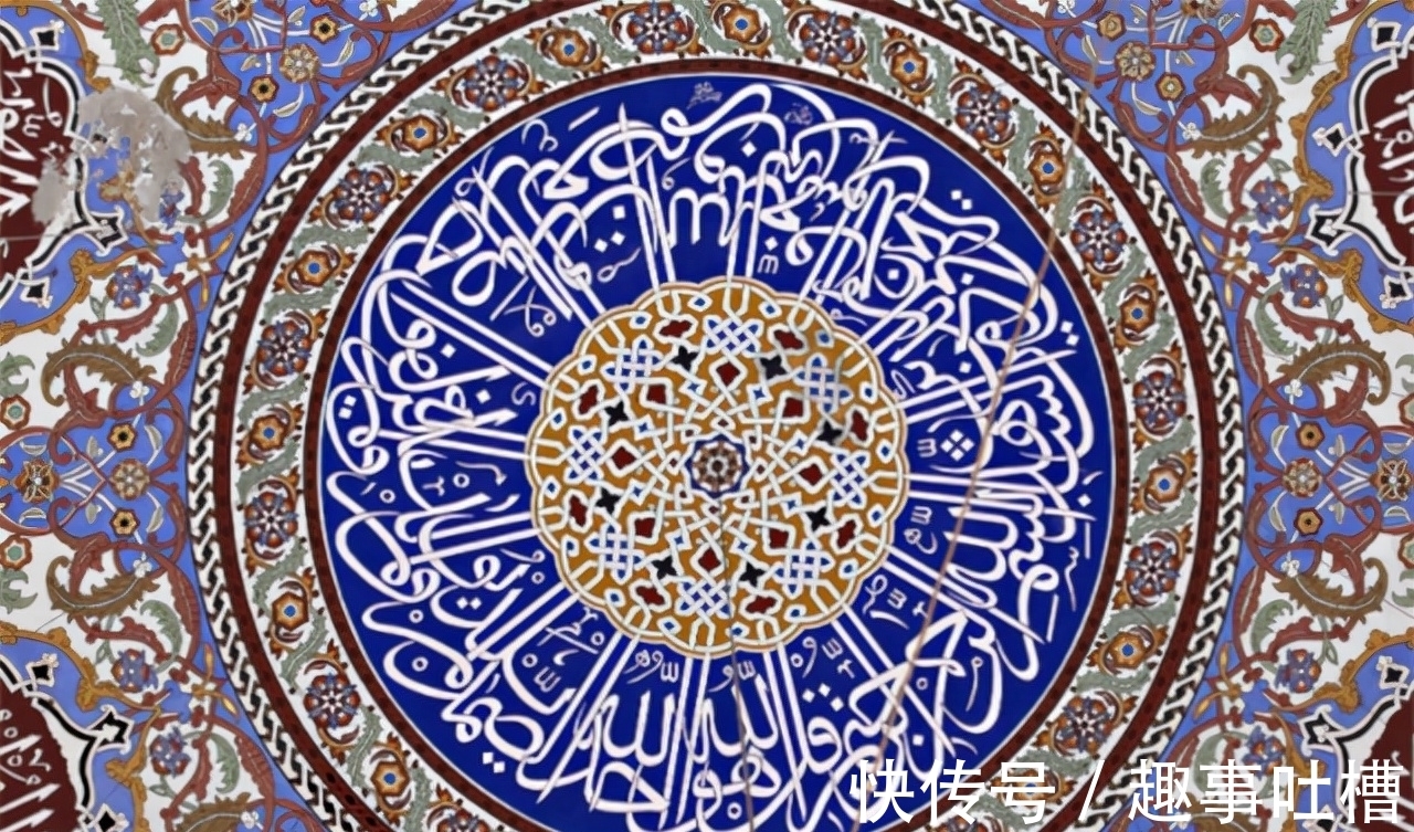 伊斯兰装饰#文明交融下的蓝釉陶瓷:驼铃与铁蹄带来一抹幽蓝,成长于华夏沃土
