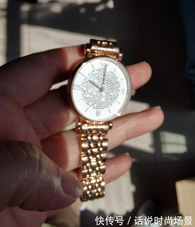 玫瑰金 阿玛尼手表算什么档次质量口碑怎么样深入解密!