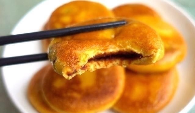 早餐煎饼，不需要揉面，出锅就被抢光，做法超级简单