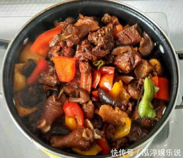学会|炖鸡时,先焯水还是直接炖都不对,学会这一招,在家也能当大厨
