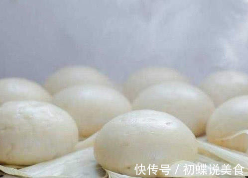 蒸馒头如何做到松软还有弹性学会这个技巧，自己在家做更健康！