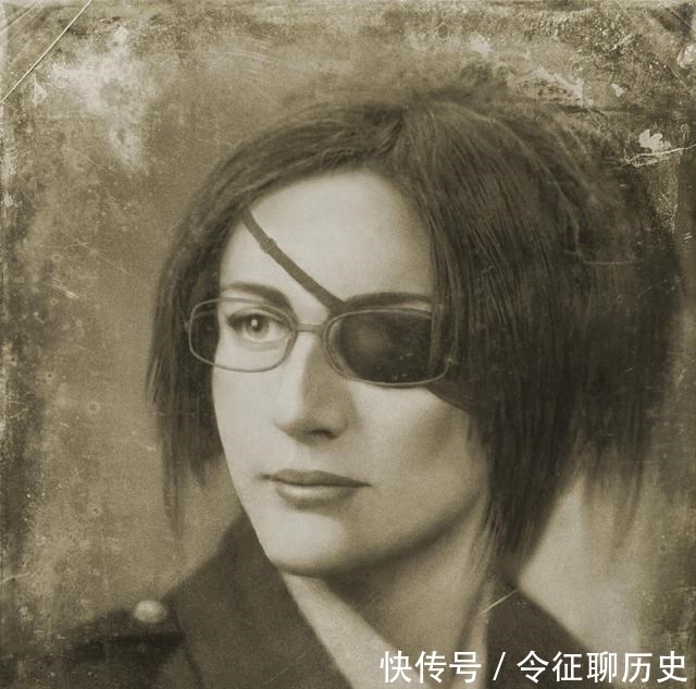 《进击的巨人》珍贵老照片公开，原来三笠也有这么唯美的时刻