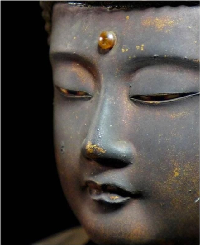 发现|日军二战埋地下的金佛像被发现，肚子里藏珠宝，竟价值5000万美元