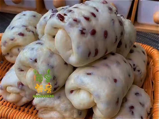 红豆卷|红豆别再煲粥了，教你好吃做法，一擀一折，零添加超好吃