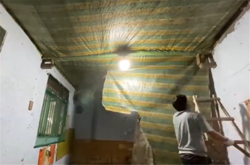 厂房|成都老公为妻女改造废弃厂房宿舍,15㎡空间,千元改造成温馨的家