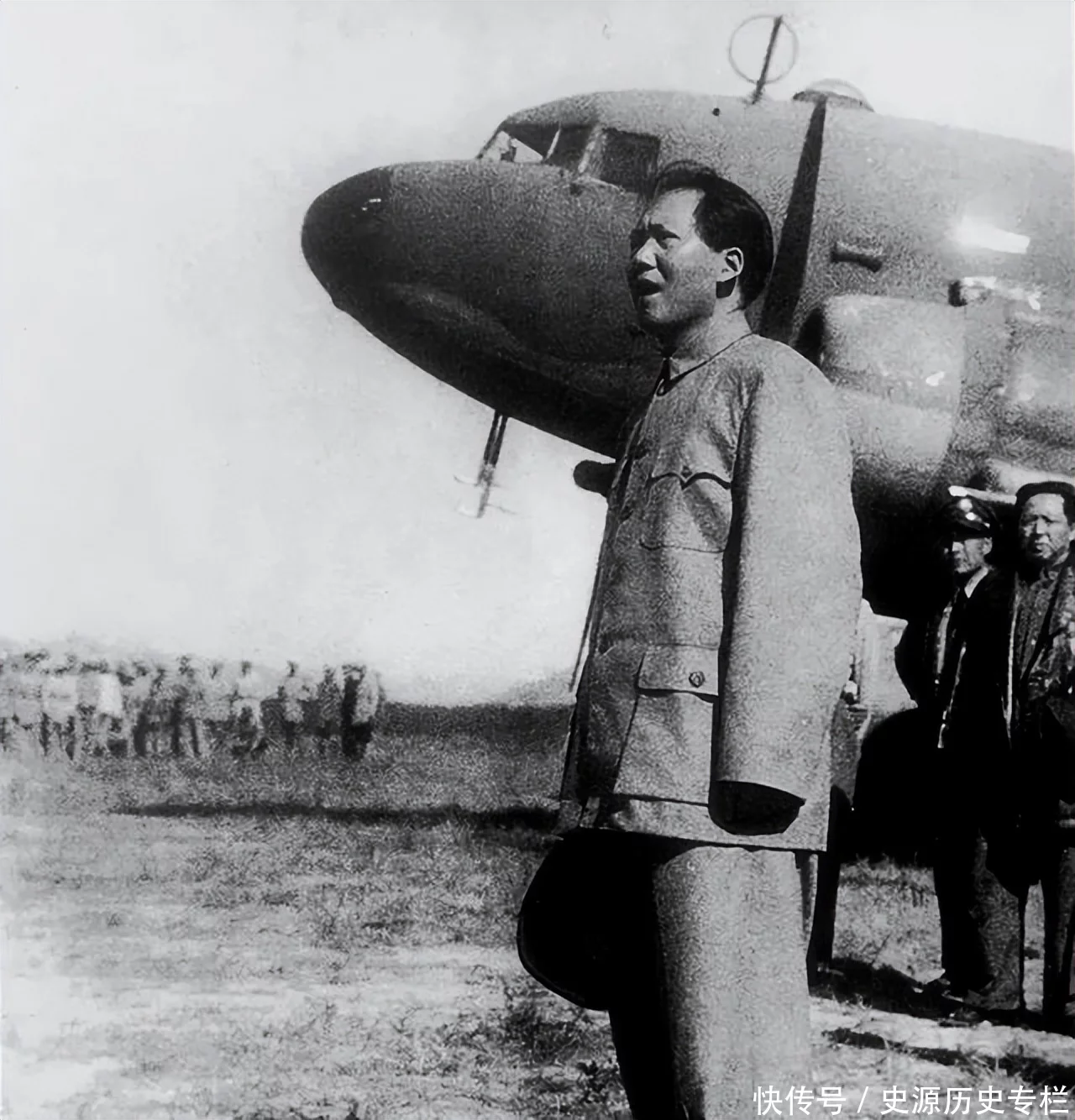 1937年，王明回国挑战毛主席，康生在会上说：我劝你少讲两句吧 - 史海钩沉