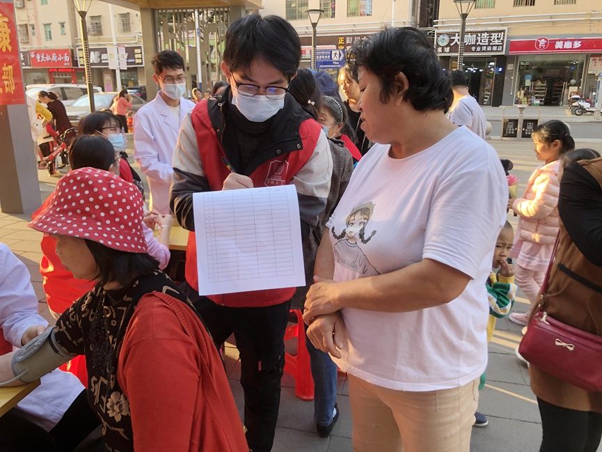 居民们|做群众“贴心人”!楼村社区开展居民健康教育活动