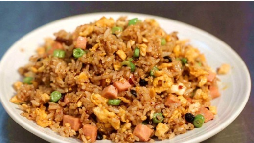 专做炒饭16年的老师傅,教您做炒饭的诀窍,保证饭粒饱满有嚼劲