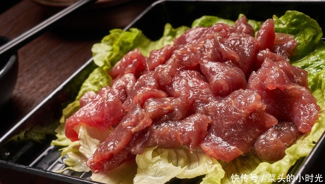 牛肉怎么腌制才嫩?不要只会放生粉,教你一招,炒出来又嫩又滑