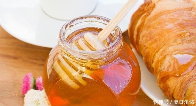 吸烟|尼古丁的“天敌”找到了,经常吸烟的人,常吃一些,或许能排烟毒