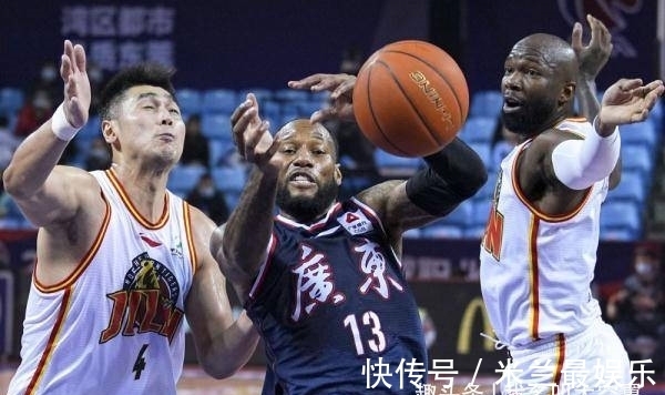 吉林|瞠目结舌!广东男篮领先26分,险被吉林男篮逆转,王薪凯没机会了