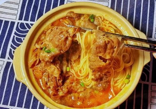 酸汤肥牛面，超级简单！