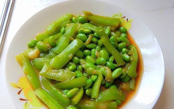 分享丝瓜的6种家常做法，清淡爽口味道好极了～