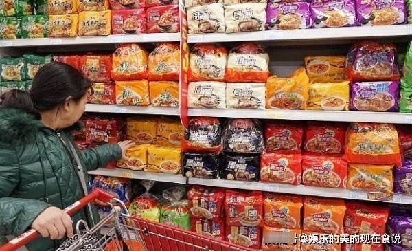 康师傅为挽回顾客,牛肉粒变牛肉片,看过价格后,网友:再也不见