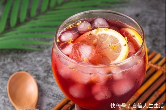 越便秘,日常饮食越精心,5类零食快避开,过年别再嘴馋了!