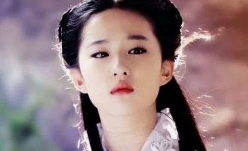 小龙女!小龙女儿时被遗弃在重阳宫,她父母是谁?线索就在《天龙八部》中