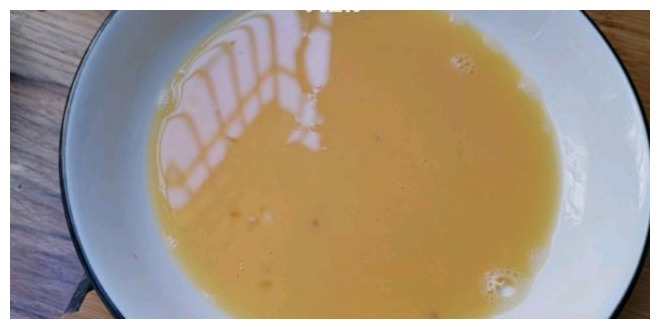 早餐想要新花样10分钟就做好的香蕉吐司，香甜美味还会爆浆哦