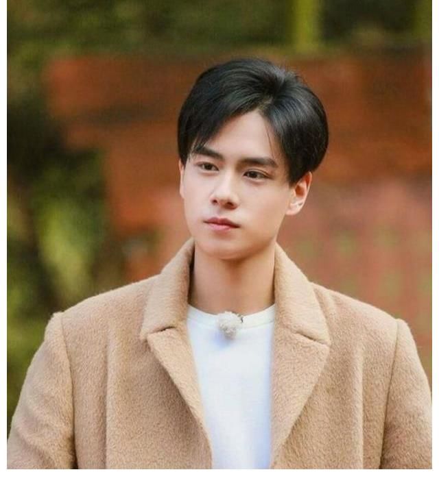 章若楠|胡一天章若楠，帅气小生上演小美好，你们喜欢吗