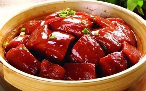  简单|做红烧肉不用焯水，这个方法超简单，红润Q弹，肥而不腻