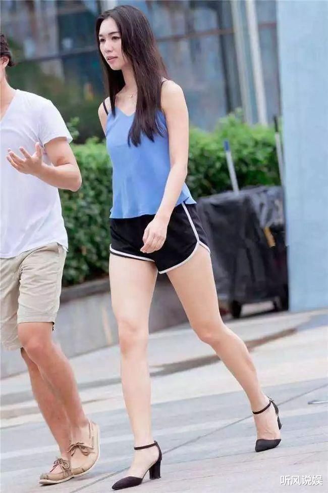 高跟鞋时尚穿搭，塑造出女性优雅的姿态