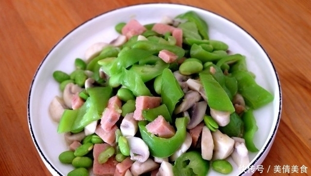 午餐肉切|三口人的晚饭吃得清淡些,三个菜一个主食,简单易做经济实惠