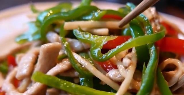 抽龙|古代皇帝才能吃的宫廷菜“抽龙筋”,现在人人都能吃,你知道是啥