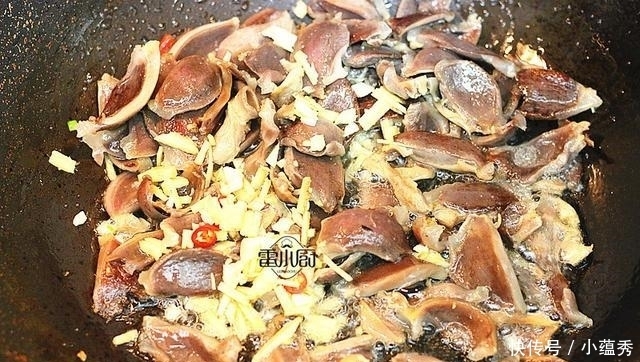 大热天, 最受欢迎的菜就是它了, 不油不腻, 下酒又下饭, 越吃越香