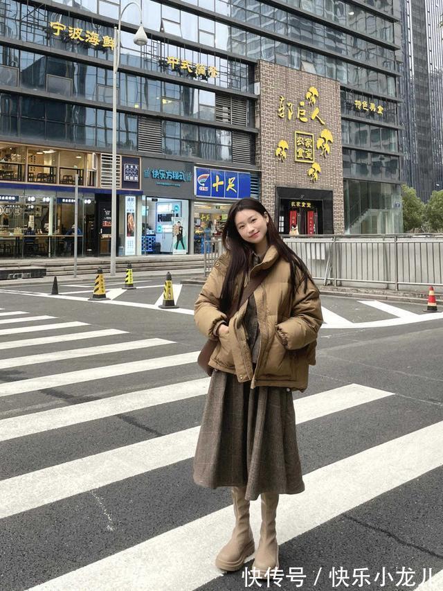 搭配 时尚穿搭,衬衫衣领两侧向两边分开,温柔可爱