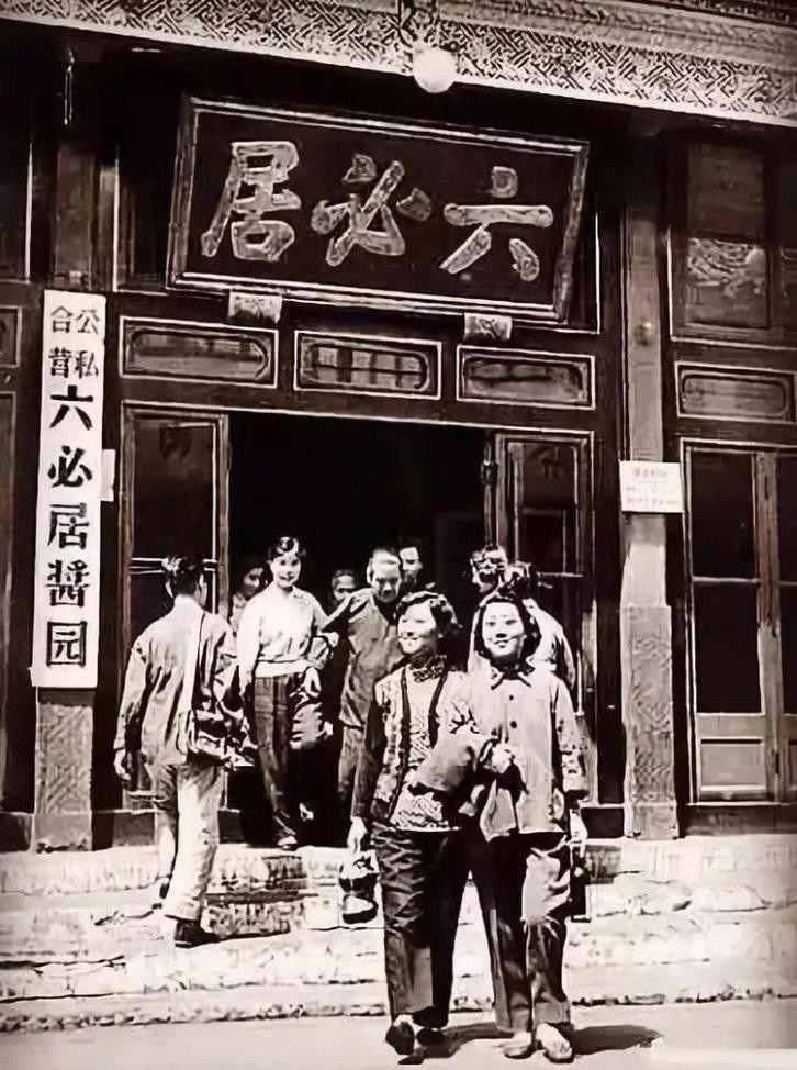 严嵩|明朝的严嵩父子,倒台之前一共贪了多少钱