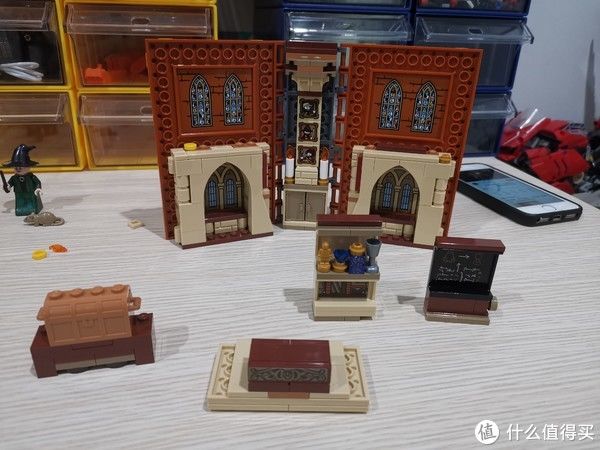 斯普劳特|老杨的玩具仓库 篇六十五：LEGO 哈利波特霍格沃兹魔法学院 2021新品 教室魔法书系列