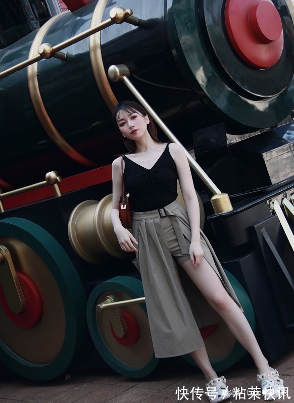 打开方式 说实话大部分人穿鞋子都很Low!满大街这3款难看的鞋子,扔掉