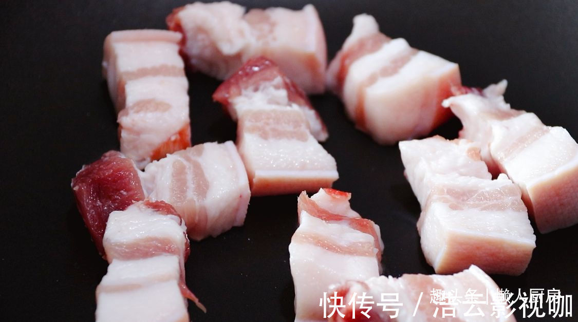 正确做法|红烧肉有人过油有人过水,大厨教您正确做法,肥而不腻香甜弹牙