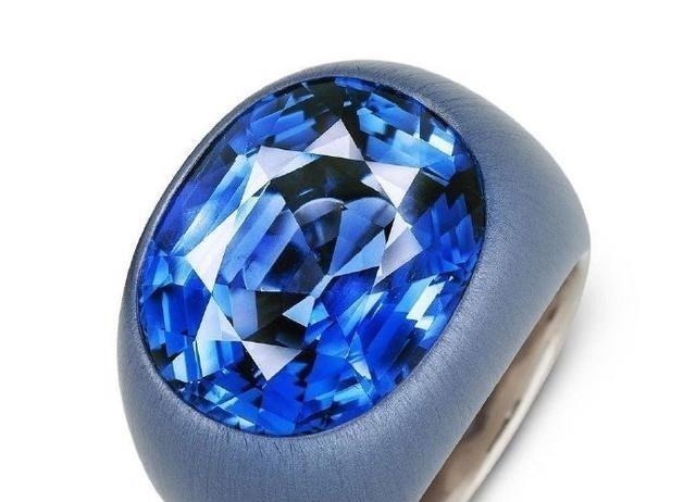 珠宝 铝竟然比金子贵?回收易拉罐做成的珠宝,颜色堪比彩虹