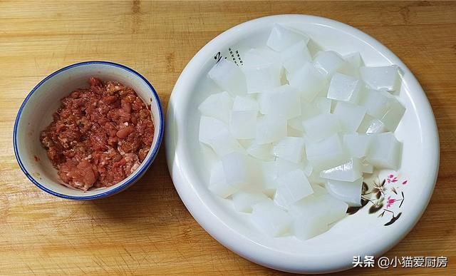 凉拌|想吃炒凉粉不用去外边买，教你在家做，炒出的味道不比外边的差