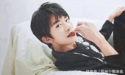 易烊千玺的书法可不是闹着玩的,楷书端正,瘦金体精到,行书洒脱