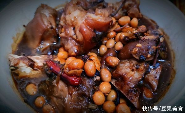 高压锅|餐桌上的保留项目懒人高压锅炖猪蹄，隔段时间就做一次