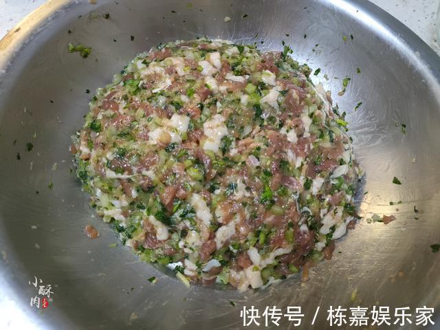 鲜嫩|饺子想要好吃，调馅是关键，饺子店老板教你调馅技巧，鲜嫩多汁
