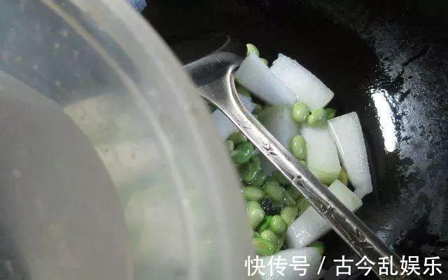 更年期|适合女人吃的“天然雌激素”,坚持吃,瘦身效果显,抗衰老还不贵