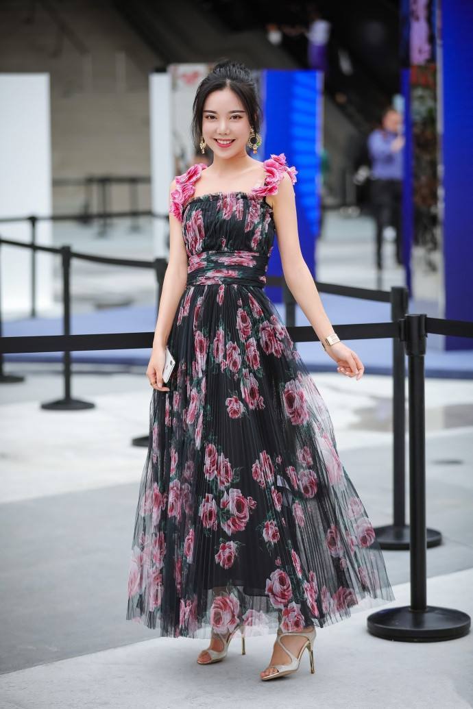 长裙不是人人穿都美,连女明星都没放过的这6个细节,你得记住了